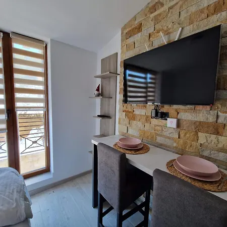 Apartament Euphoria Milmari *